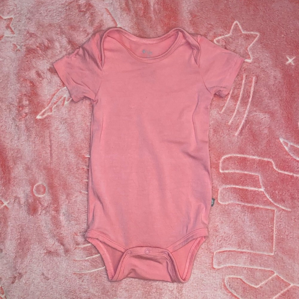Kyte Baby short sleeve bodysuit
